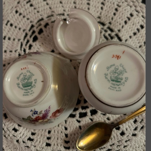 Vintage Toast Rack Creamer and Sugar Roses England - Picture 9 of 9